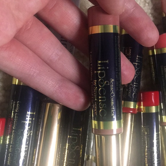 Lipsense - Picture 2 of 3